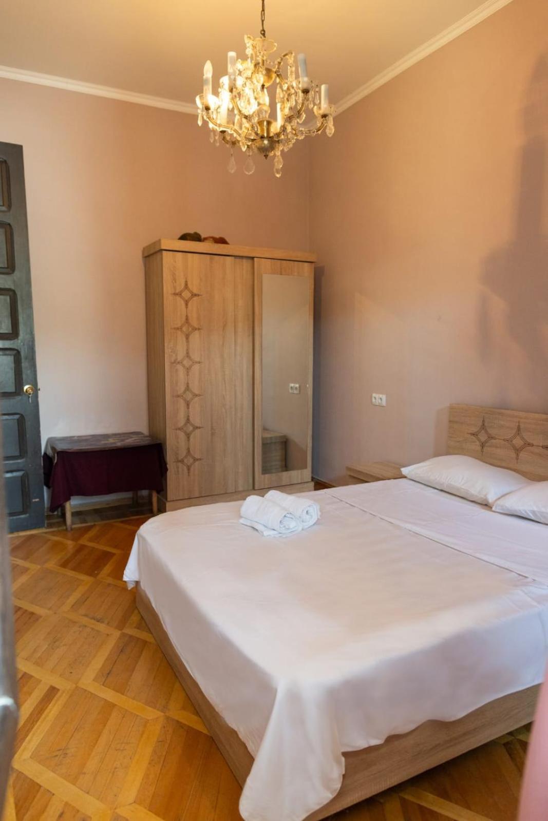 Wine House Hotel Tbilisi Exterior foto
